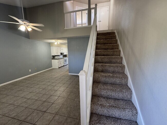 Photo - 121 Troy Ave