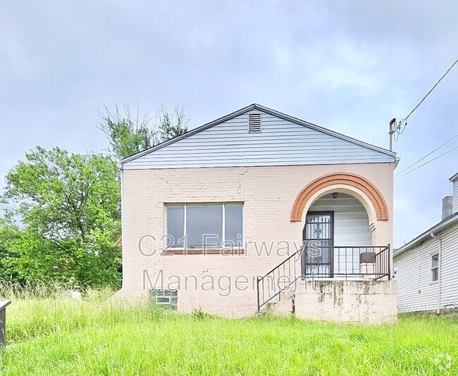 Building Photo - 415 N 4th St Rental