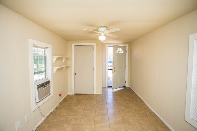 Photo - Lovely Rear Unit with a Yard!