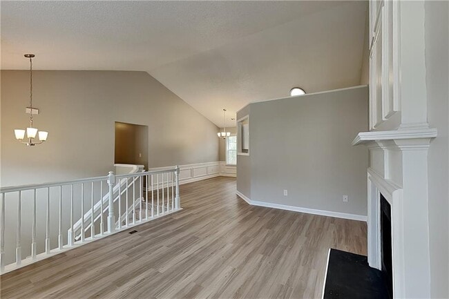 Photo - 252 Creel Chase NW