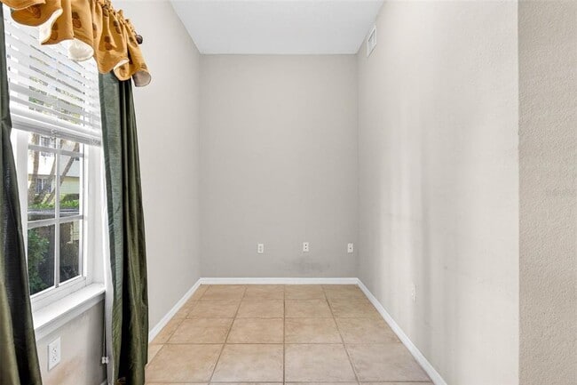 Photo - 9739 Meadow Field Cir