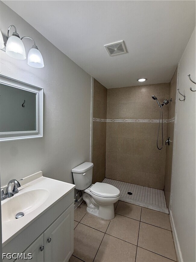 Photo - 1248 SE 8th St