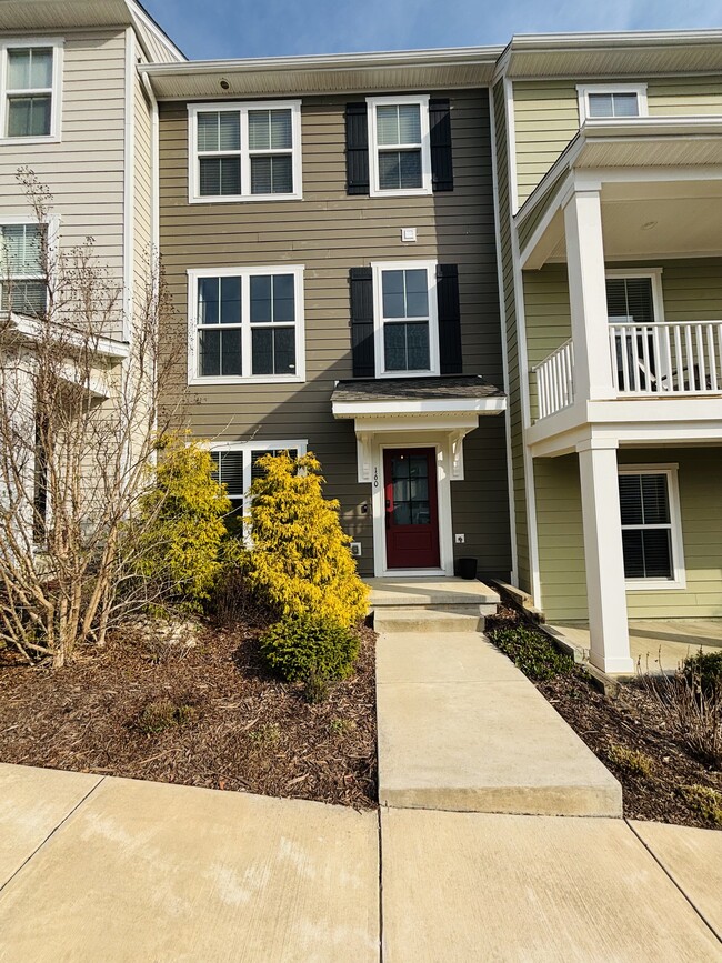 Building Photo - 160 Hamilton Ave NW