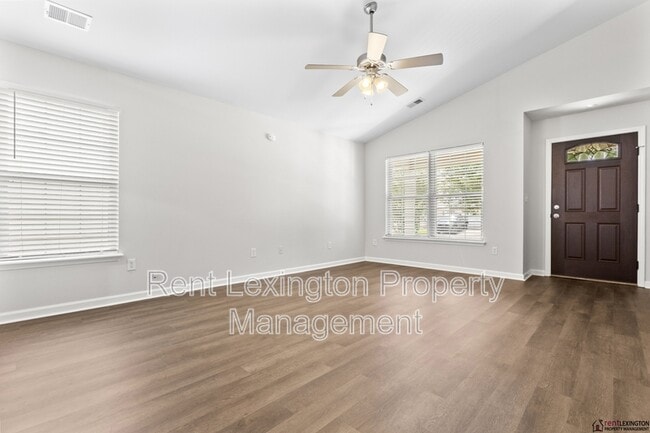 Photo - 2297 Spurr Rd