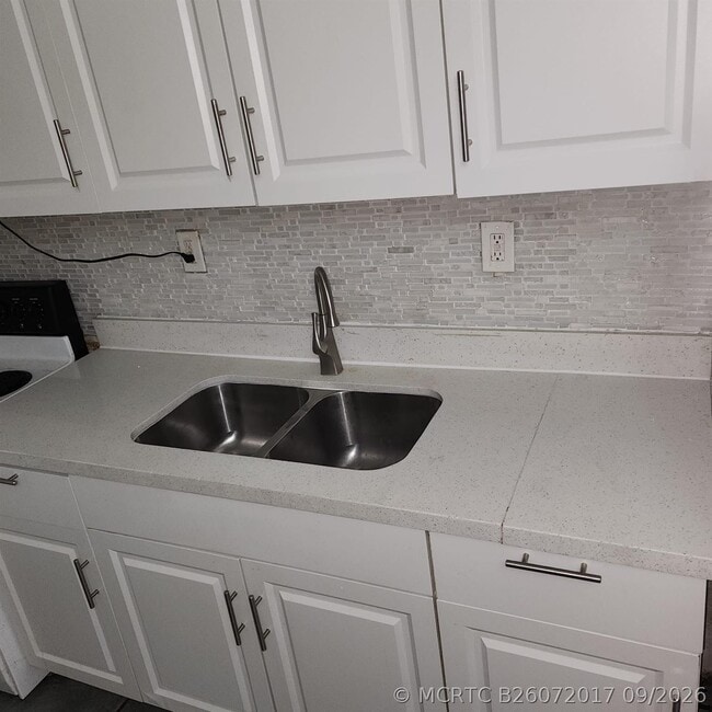Photo - 2449 NW 7th St