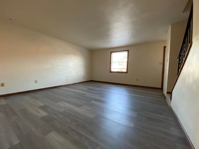 Photo - Spectacular 2 BR / 1.5 BR Townhouse in Lat...