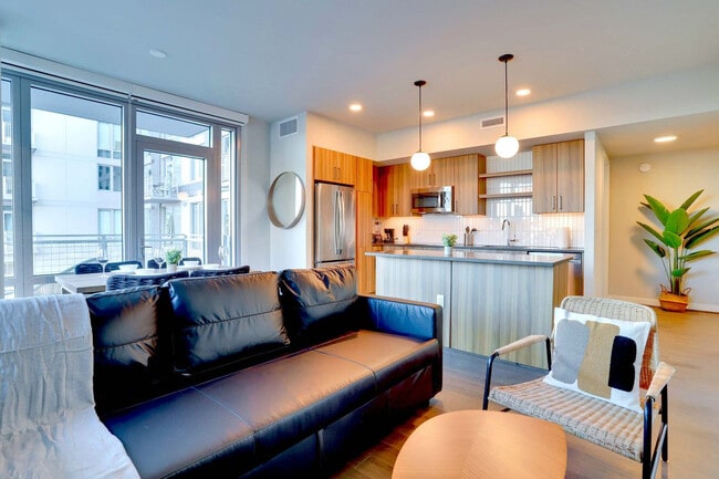 Building Photo - 1122 N Hudson St Rental