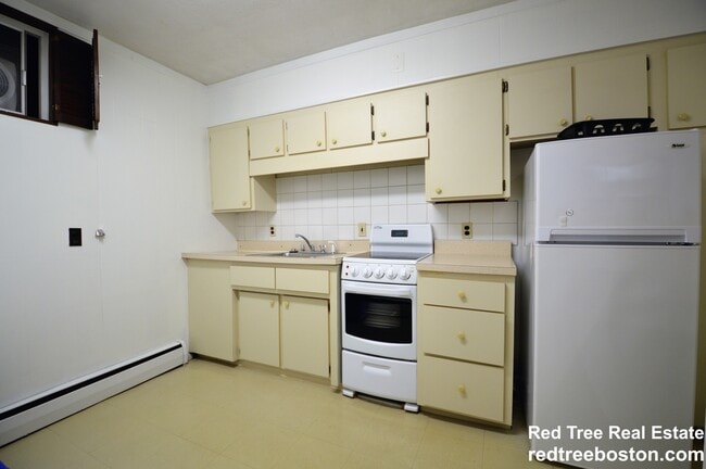 Photo - 252 Tappan St Unit 1