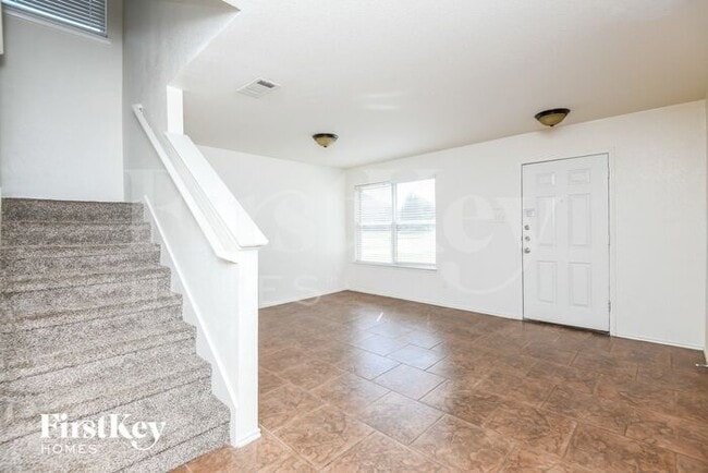 Photo - 324 Bob White Dr