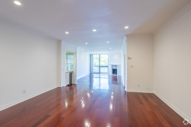 1BR, 1BA - 1380SF - Maple Drive Apartments