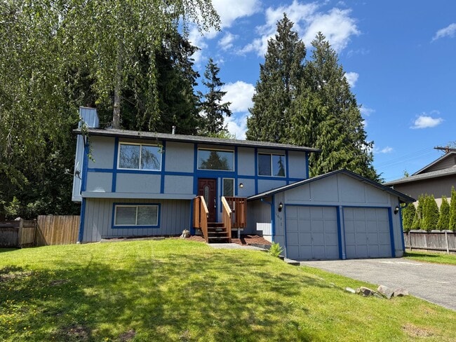 3 Bedroom /1.5 Bath Silver Lake / Eastmont... - 3 Bedroom /1.5 Bath Silver Lake / Eastmont... House