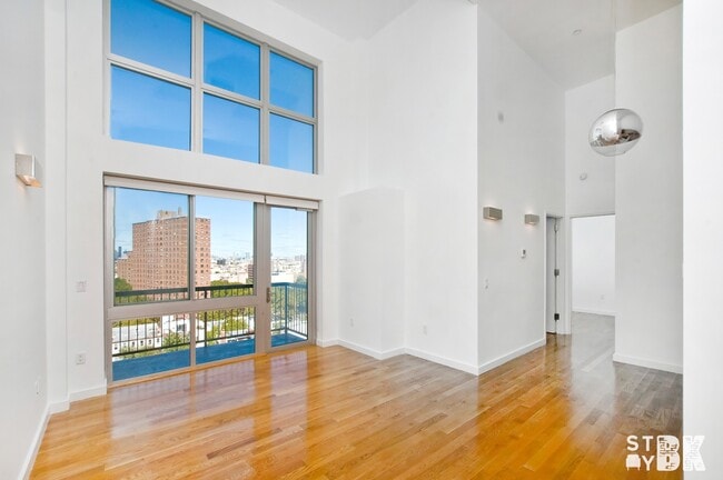Building Photo - 333 Greene Ave Unit 12PHB