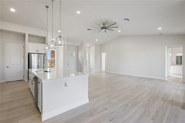 208 SNOWY ORCHID Way