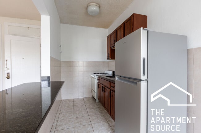 Photo - 2712 N Milwaukee Ave Unit 305