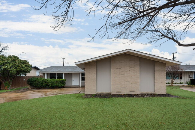 12051 High Meadow Dr