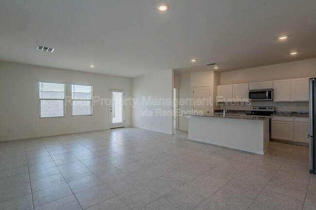 Photo - 6450 W Magdalena Ln