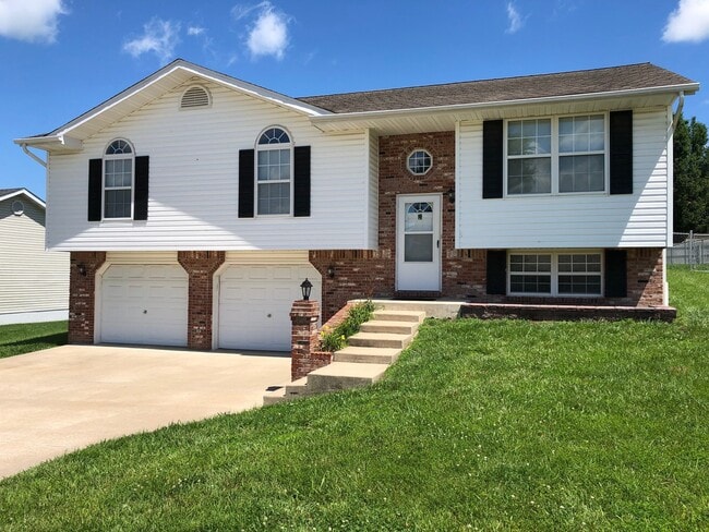 Building Photo - $1,125 - 3Bed/3Bath, House