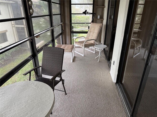 Photo - 10419 E Clairmont Cir Unidad 205