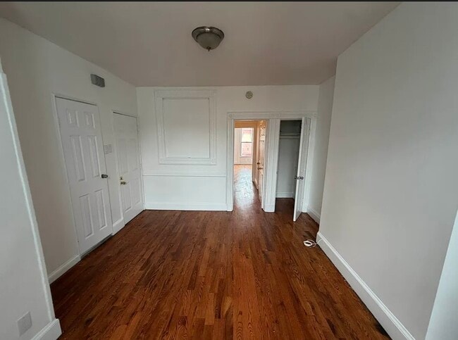 Photo - 981 Hancock St Unidad 3