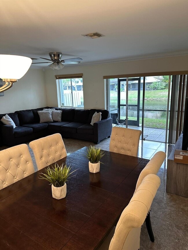 Photo - 1975 Discovery Cir E