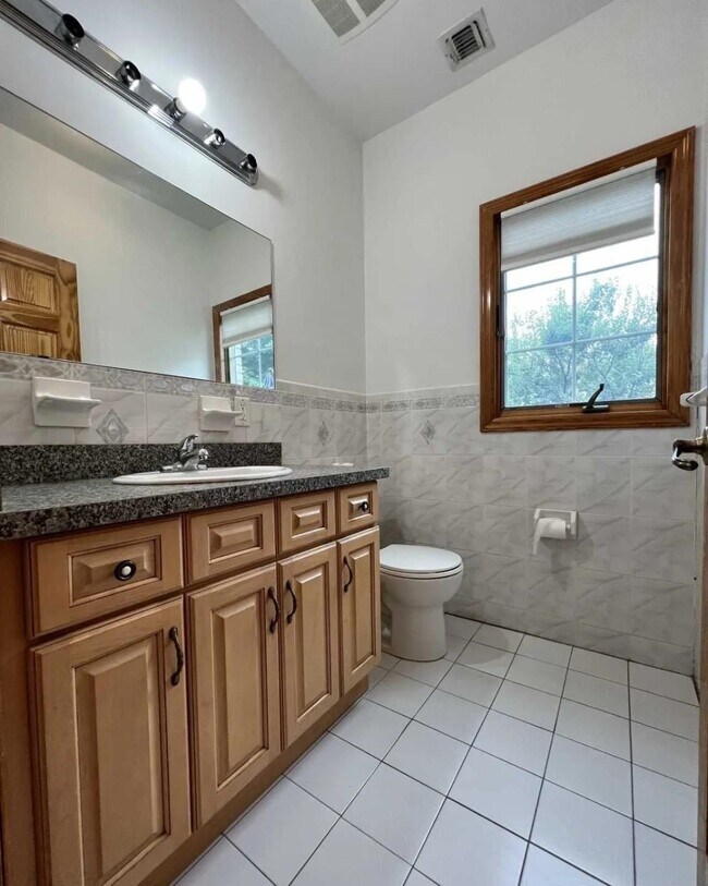 Photo - 367 Morse Ave