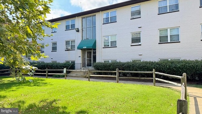 Building Photo - 4258 Buckman Rd Unit 31