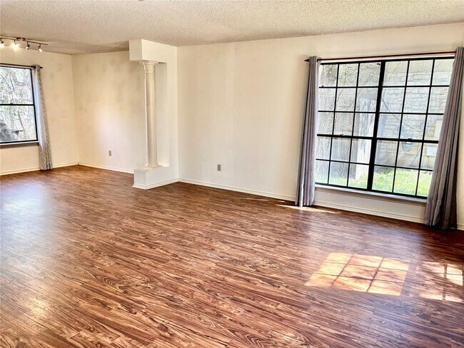 Photo - 2707 Buckeye Trail