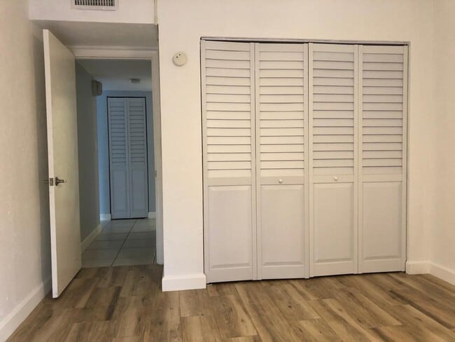 Photo - 6884 N Kendall Dr