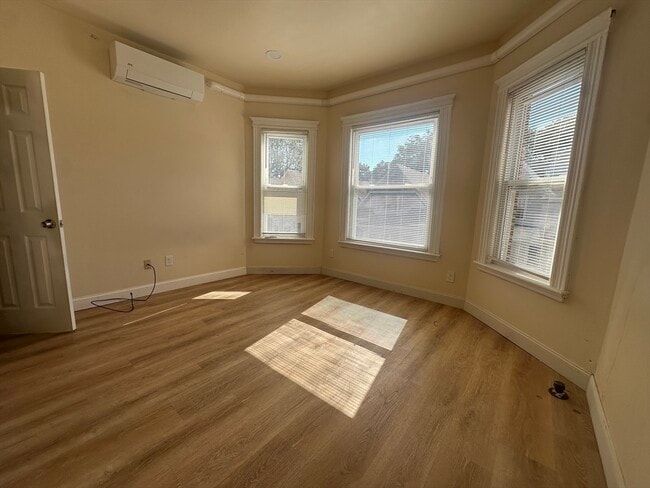 Photo - 127 Harrishof St Unit 3