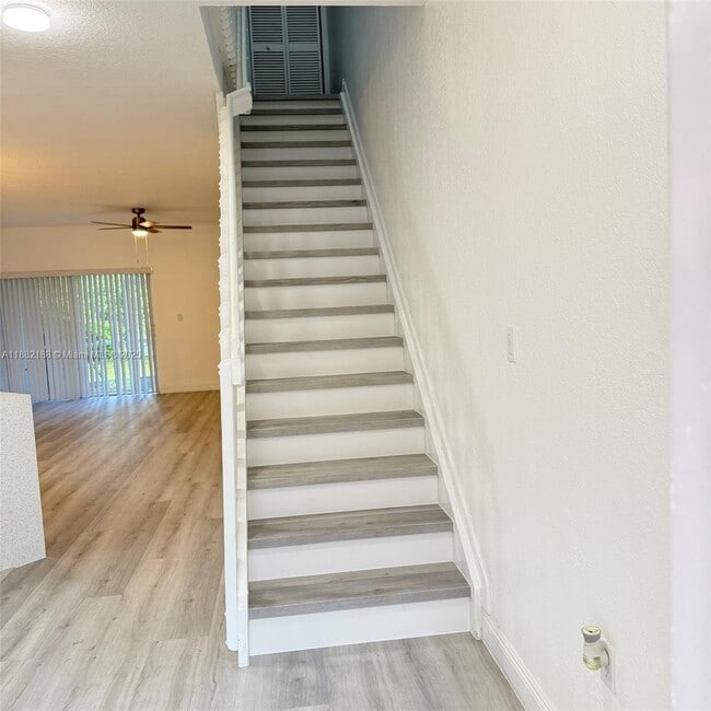 Photo - 6482 Catalina Ln