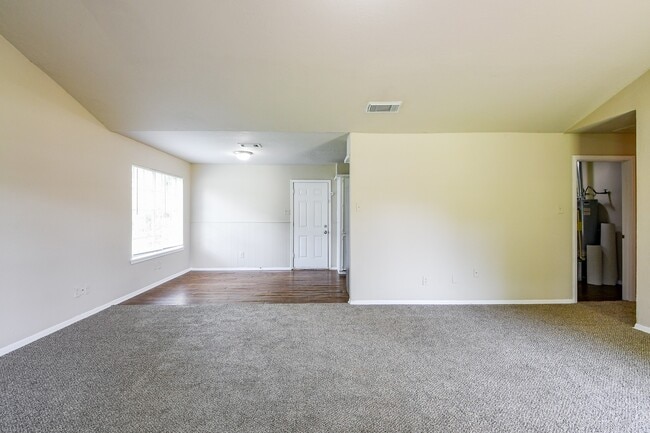 Photo - 3210 Ridgefield Rd