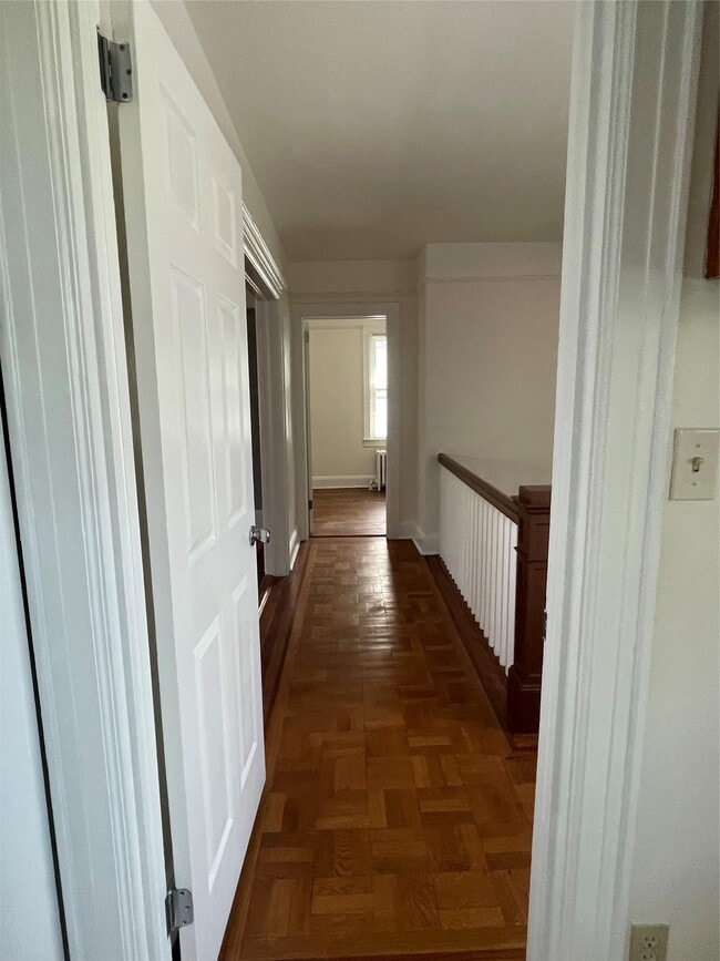 Building Photo - 215 Sedgwick Ave Unit 2 Rental
