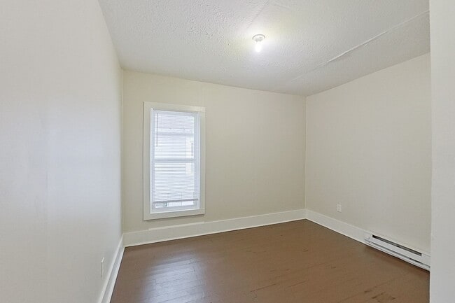 Photo - Charming Renovated 4-Bed, 2-Bath Single-Family Home in Columbus