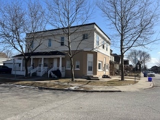 Building Photo - 904 Pierre Ave Unit 904