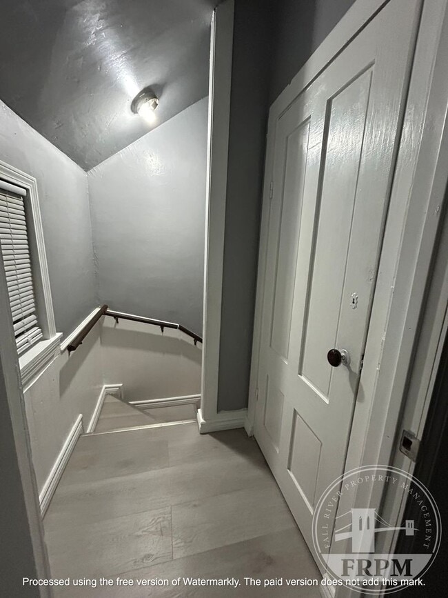 Building Photo - 64 Eddy St Unit 2