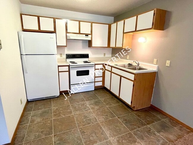 Photo - 904 Riverfront Rd Apartment Unit 20