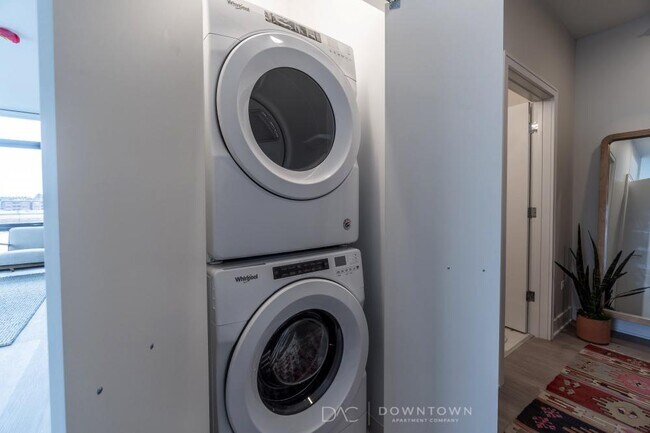 Photo - 1 bedroom in Chicago IL 60607 Unit 0806