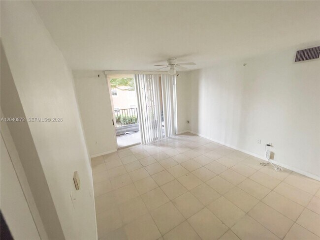 Photo - 2133 Renaissance Blvd Unidad 208