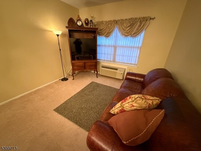 Photo - 5222 Richmond Rd Unit 22