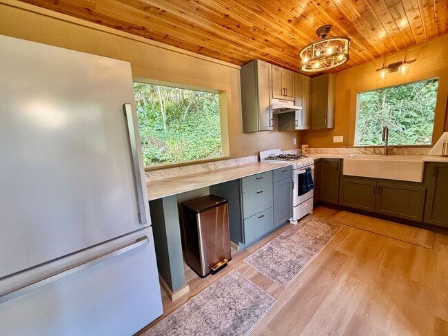 Photo - 1 Bedroom Cozy Cabin