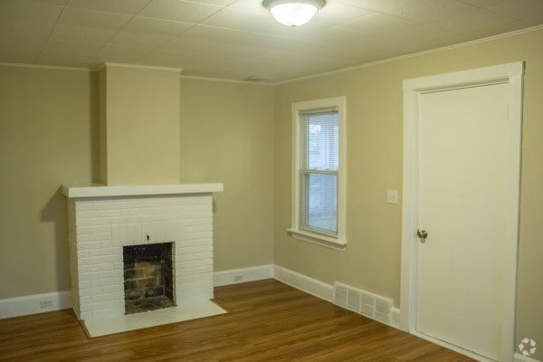 Building Photo - 194 E 315th St Rental
