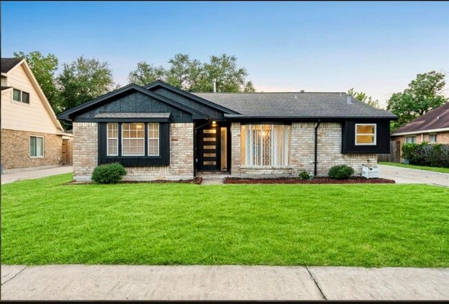 Photo - 11630 Sagemeadow Ln House