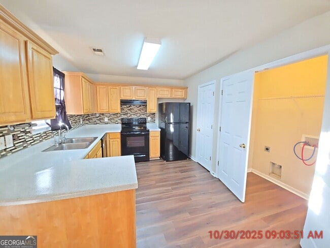 Photo - 540 Epris Ln