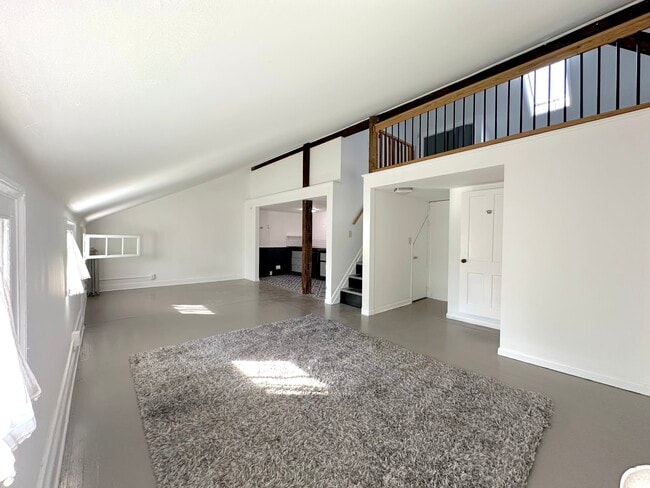 Photo - 112 1st St Unit 3