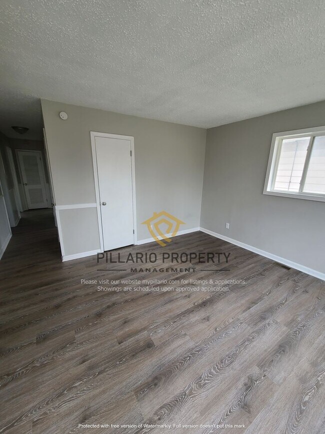 MOVE IN SPECIAL!! 3 Bed / 1 Bath Near Mart... House House Rental in