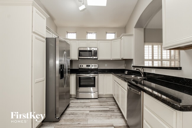 Photo - 11029 W Almeria Rd