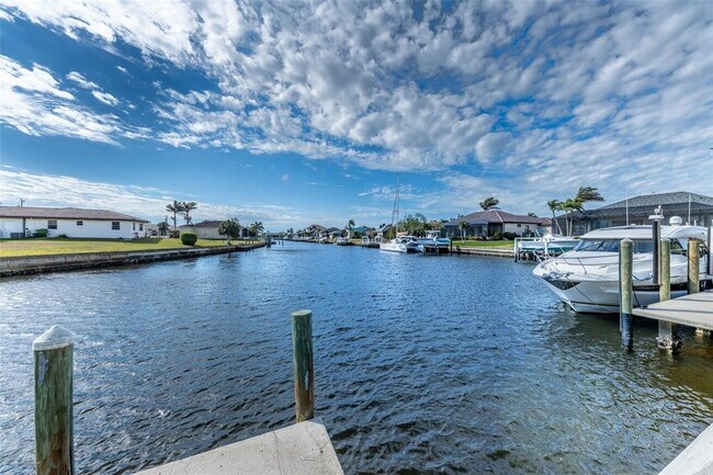 Photo - 2429 Aqui Esta Dr