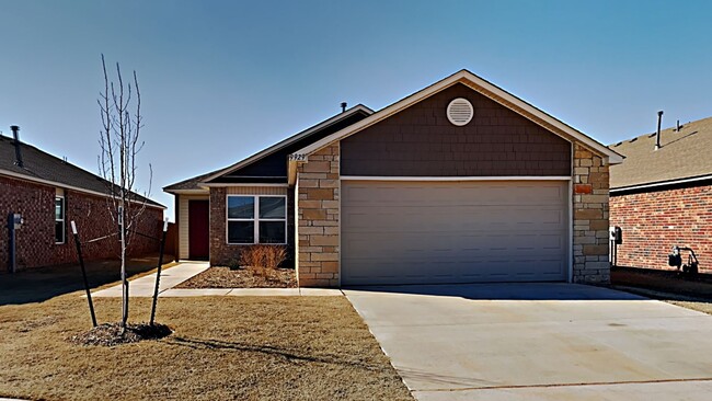 Very Nice 3 Bedroom 2 Bath Home in Yukon S... - Very Nice 3 Bedroom 2 Bath Home in Yukon S...