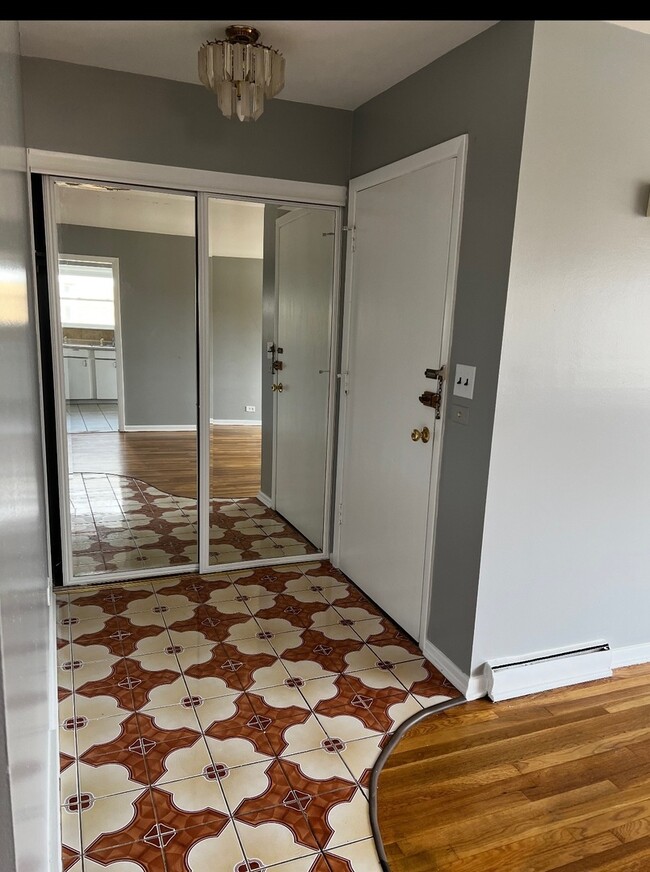 Photo - 8939 N Wisner St Unit 2