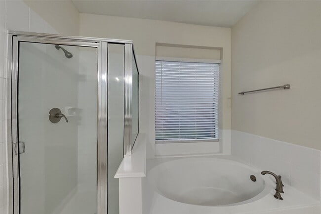 Photo - 1418 Summer Rain Dr